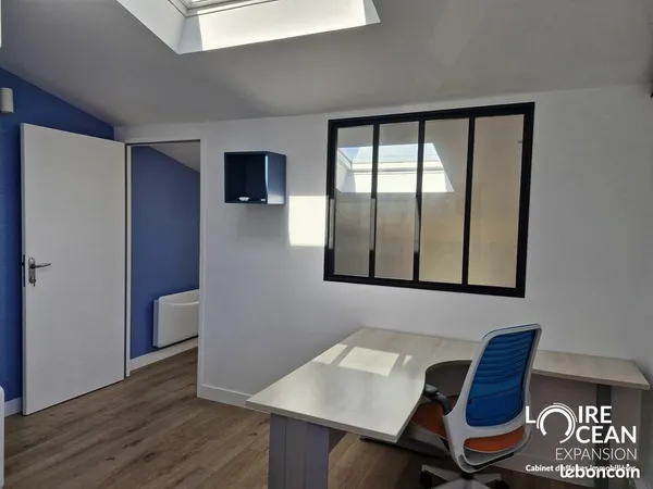 Bureaux 100 m²