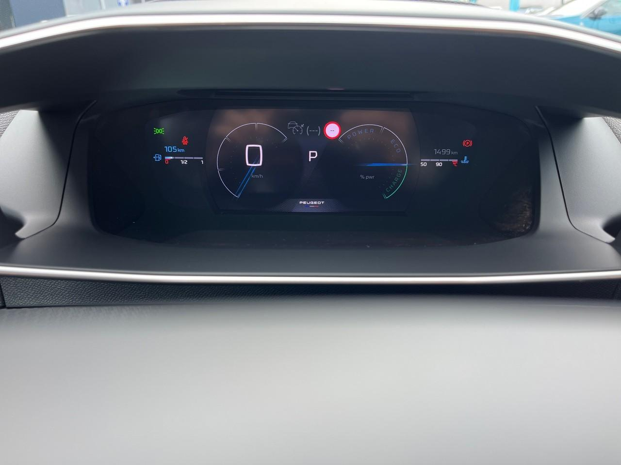 Peugeot 2008 hybrid 145 ch e-dcs6 gt — photo 13