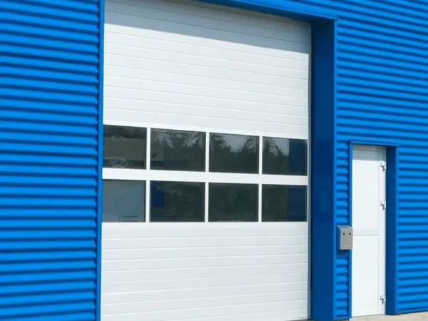 Entrepôt / Local professionnel de 140 à 320m² / terrain privé jusqu'à 432 m² - Longvic