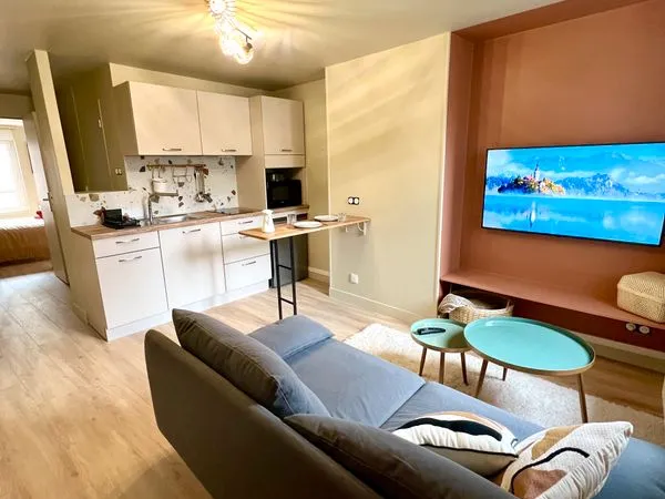 Appartement lumineux meublé avec chambre dressing
