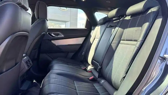 Land Rover Range Rover velar 2.0l p400e phev 404ch — photo 11