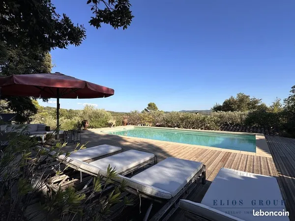 Maison 6 pièces 185 m²