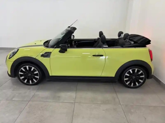 Mini Mini cabrio cooper 136ch sidewalk bva7 — photo 5