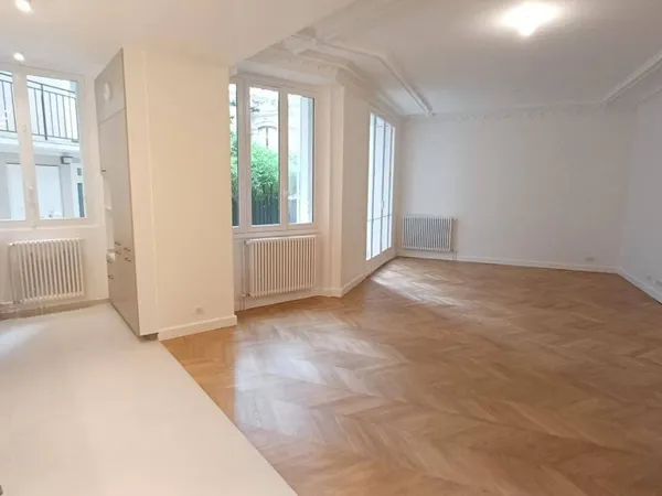 Appartement 5 pièces 143 m²