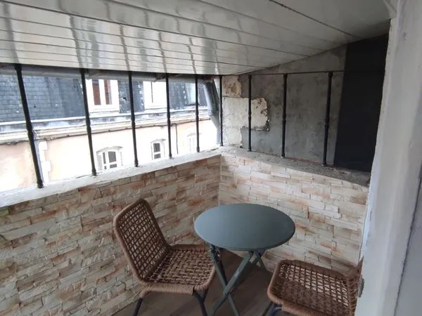 Location meublée centre ville avec terrasse