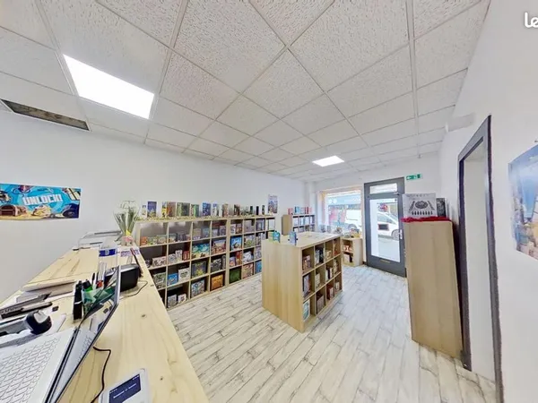 Local commercial 84 m²