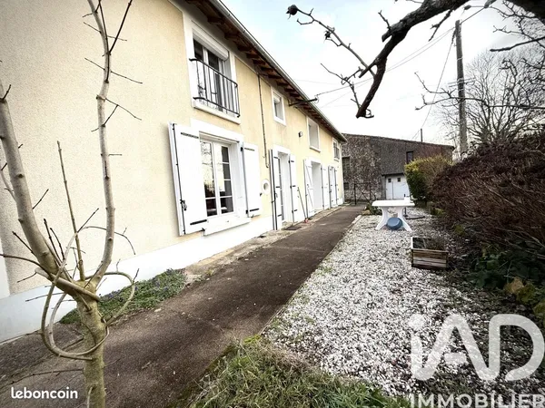 Longère 5 pièces 142 m²