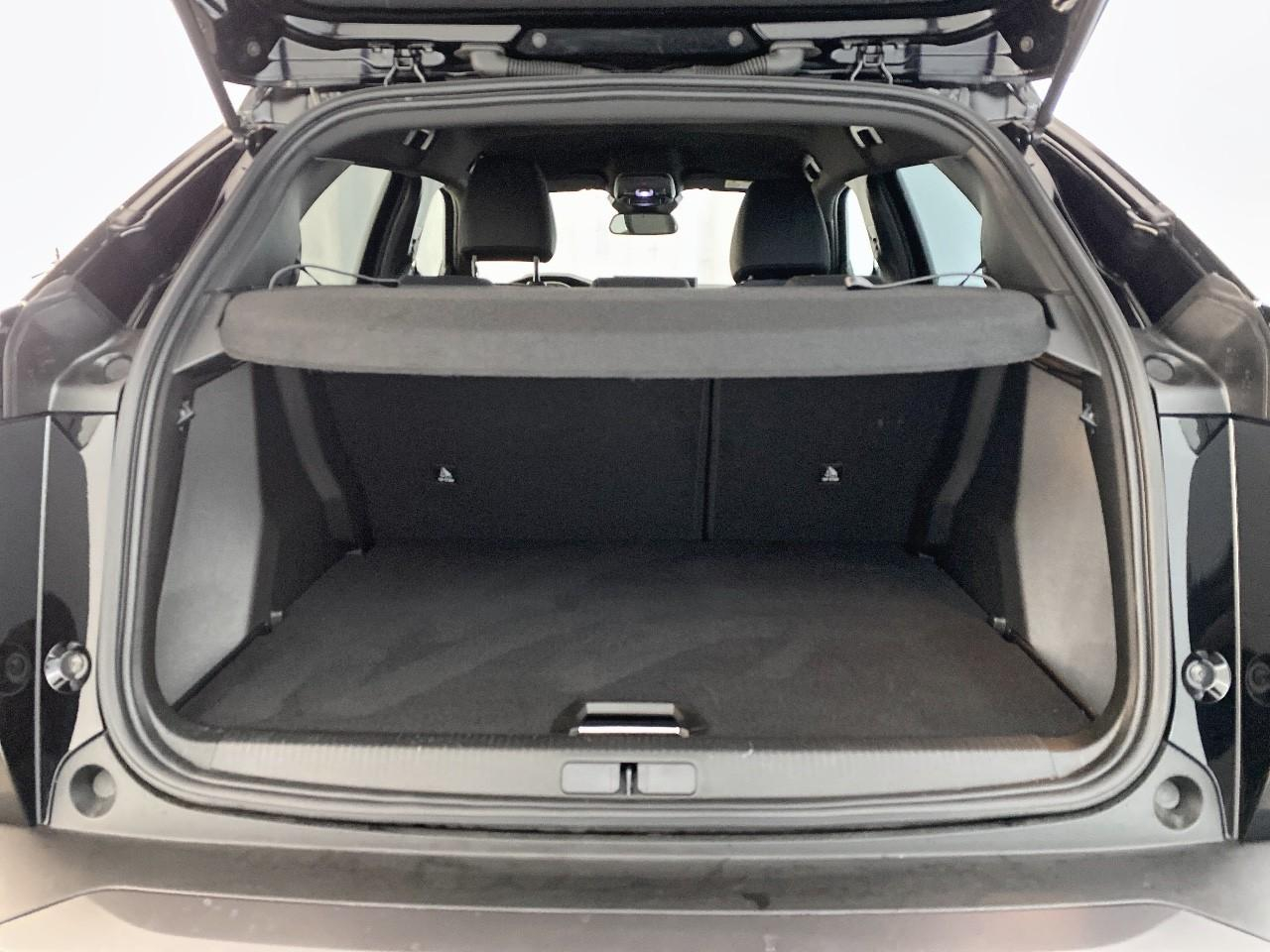 Peugeot 2008 hybrid 145 ch e-dcs6 allure — photo 6