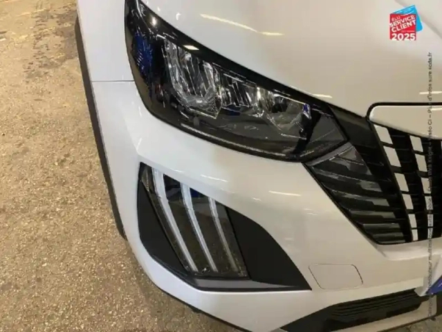 Peugeot 2008 1.2 100ch s&amp;s allure — photo 12