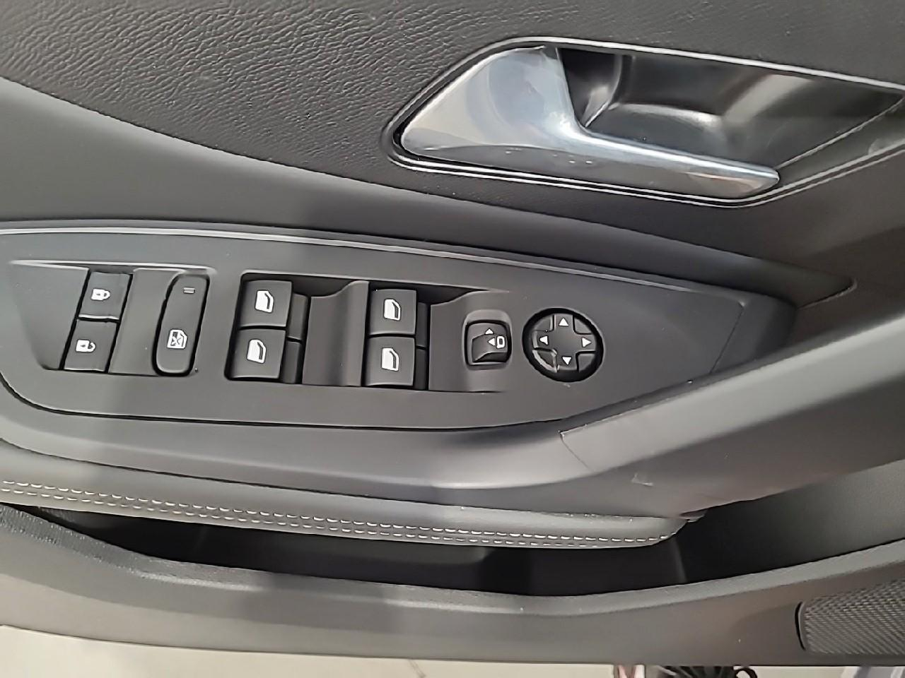 Peugeot 308 phev 180 e-eat8 allure — photo 20