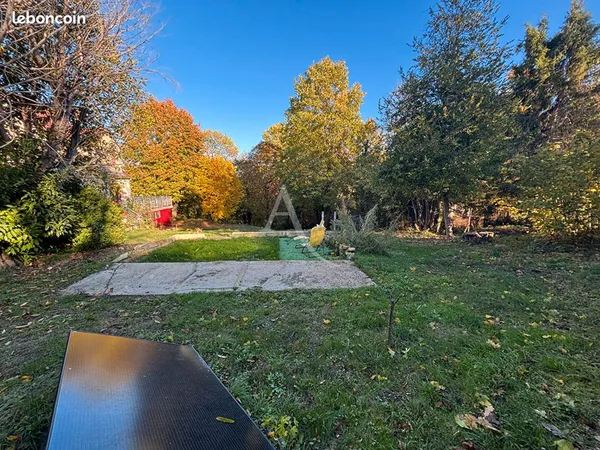 Terrain 1500 m² CHALIFERT