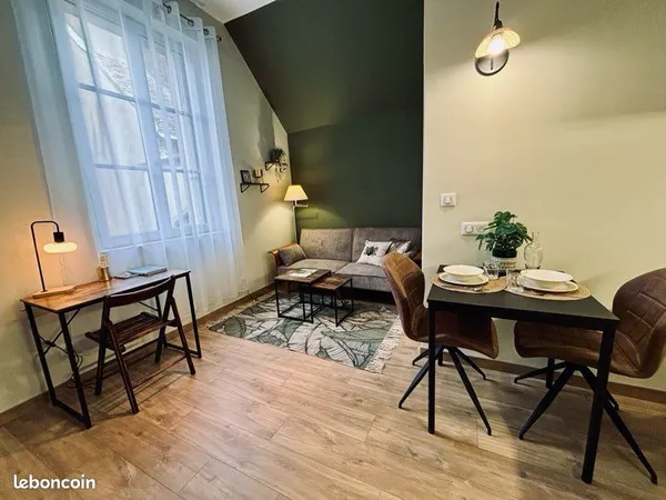 Location studio meublé avec parking centre vendôme