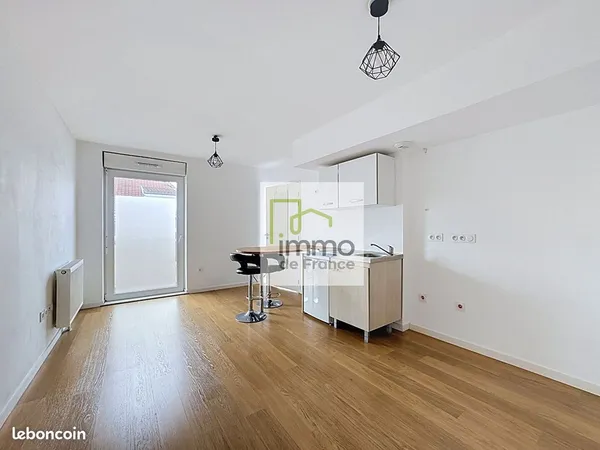 Studio 1 pièce 23 m²