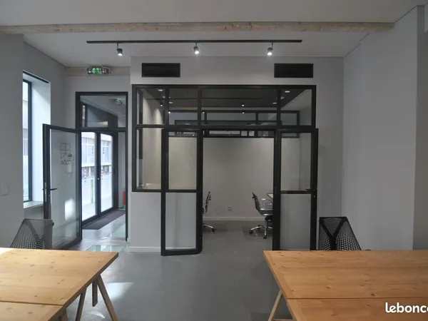 Bureau privatif en coworking 8 à 10 postes
