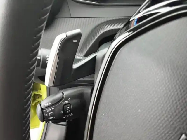 Peugeot 208 hybrid 100 e-dcs6 — photo 46
