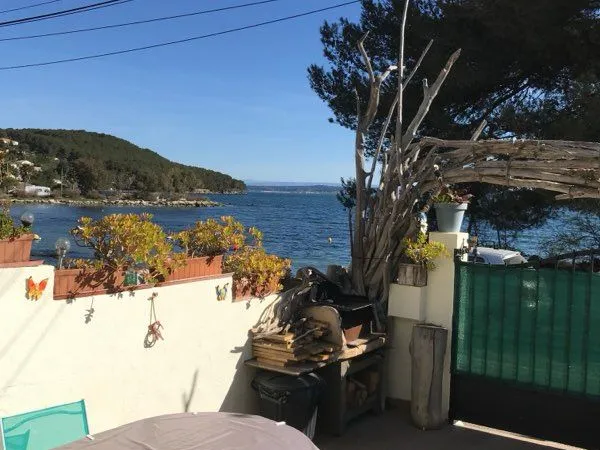 Charmante maison au bord de l'eau