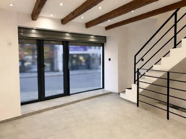 Local commercial 80 m²