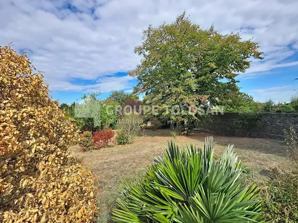 Maison 7 pièces 239 m²