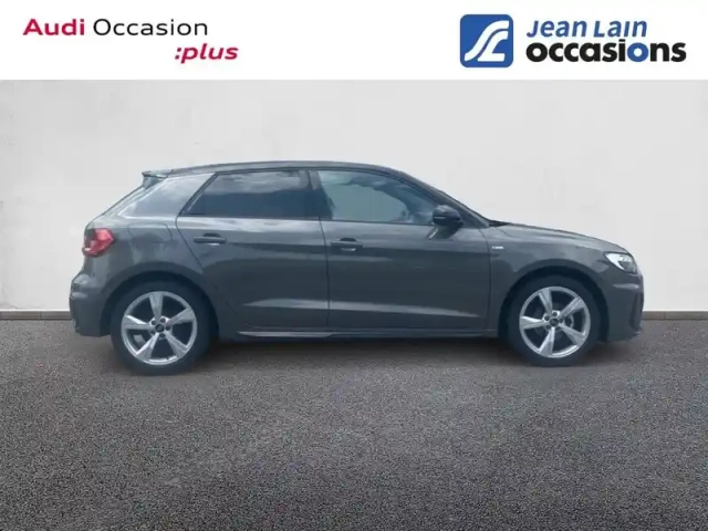 Audi A1 sportback 25 tfsi 95 ch s tronic 7 — photo 4