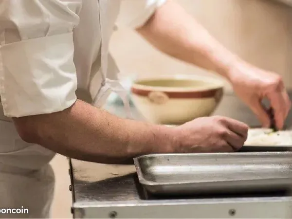 SAINT-RÉMY-DE-PROVENCE - Laboratoire culinaire clé en main - Cession de droit au bail