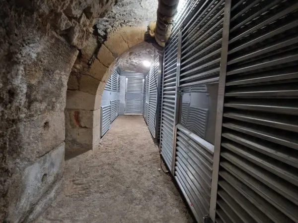 Box-cave en centre ville