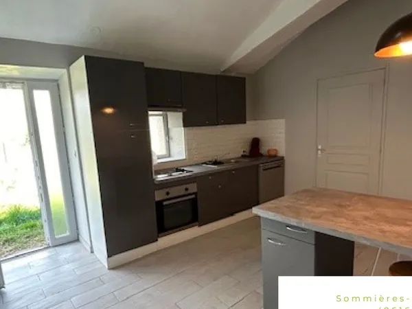 Vends maison dans joli Hameau Sommière du Clain