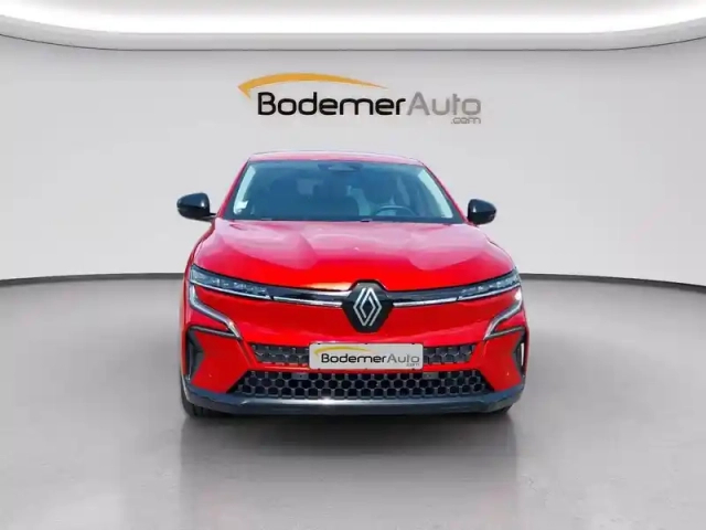 Renault Megane e-tech ev60 220 ch super charge — photo 8
