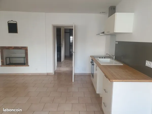 Appartement de 70m² avec cour indépendante