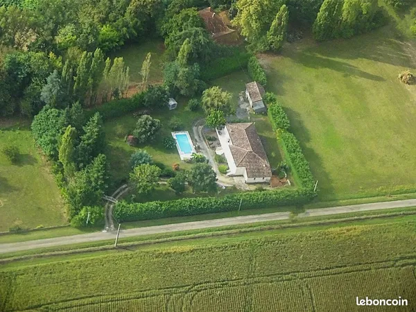 Maison 173m² sur 4130m² de jardin avec piscine