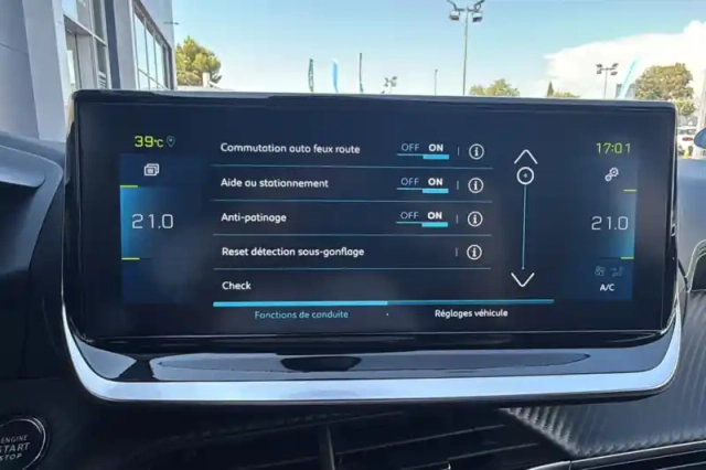 Peugeot 208 electrique 50 kwh 136ch — photo 21