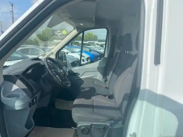 Ford Transit fourgon fg t310 l3h2 2.0 ecoblue 130ch trend business — photo 10