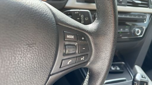 BMW Serie 3 Touring 320i 184 BVA - Lounge Plus – 2018 – 112338 km – Essence – Boîte Automatique — photo 12