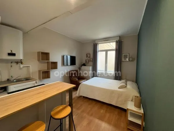 FRANCONVILLE (95, VAL D'OISE) - Studio meublé - 20,17 m² + cave - Coeur de ville - Proche gare (lign
