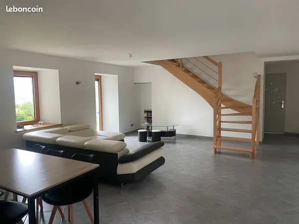 Maison mitoyenne meublée 110 m² - 3 chambres - Serrières-en-Chautagne (73)