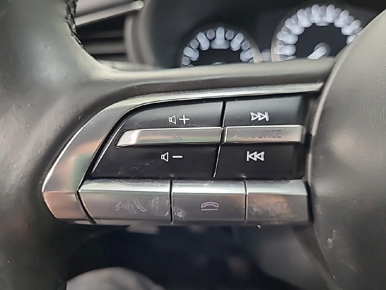 Mazda Cx-30 2.0l e-skyactiv g m hybrid 122 ch 4x2 bvm6 sportli — photo 18