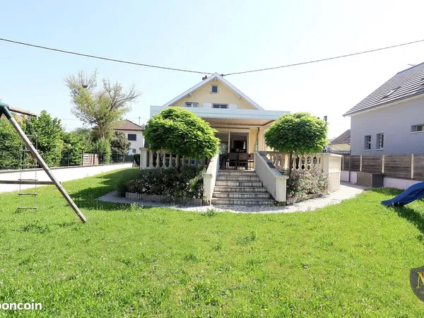 Maison 6 pièces 135 m²