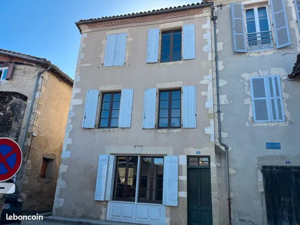 Immeuble 555 m²