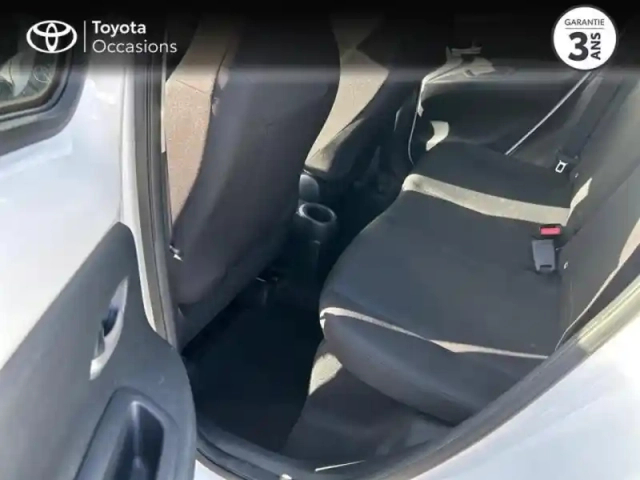 Toyota Aygo X 1.0 vvt-i 72ch dynamic — photo 12