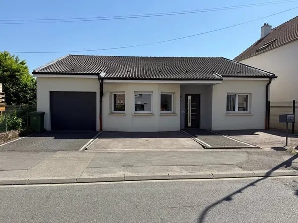 Maison contemporaine de 120m2 plain-pied avec 3 chambres, ga