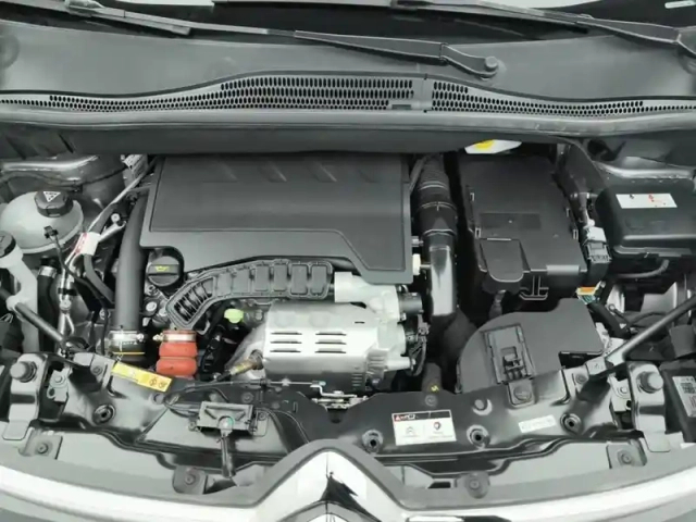 Citroën C3 Aircross puretech 130 s&amp;s eat6 shine pack — photo 7
