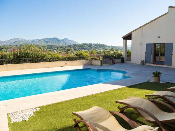 Maison 5 pièces 140 m²
