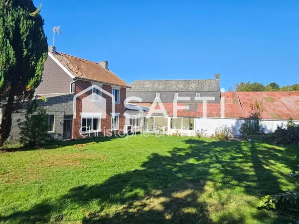 IZEL-LÈS-HAMEAUX - ENSEMBLE IMMOBILIER AU POTENTIEL EXCEPTIONNEL SUR ENVIRON 2 800 M² !