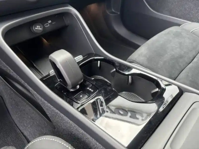 Volvo Xc40 recharge extended range 252 ch 1edt — photo 9