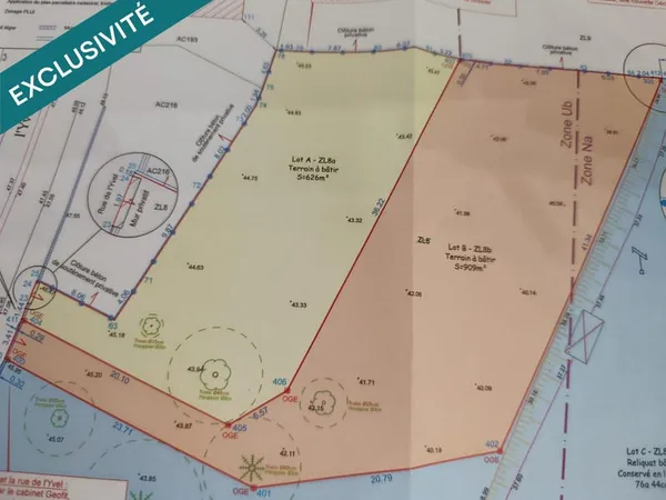 Terrain 1535 m2 centre Loyat