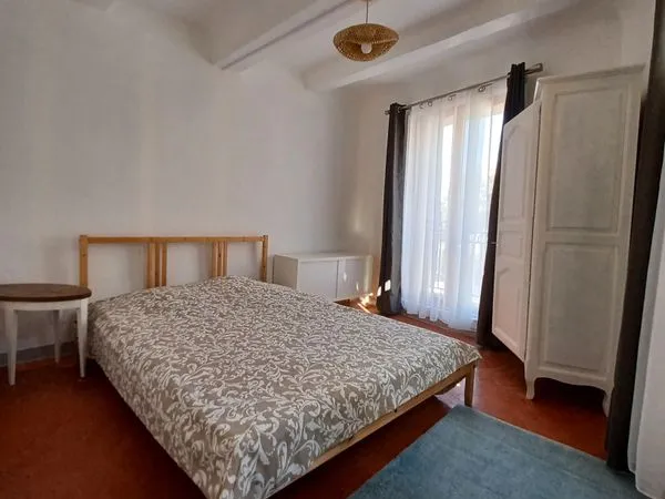 Appartement T2 meublé à louer 35 m², Marignane centre-ville Loyer : 700 / mois