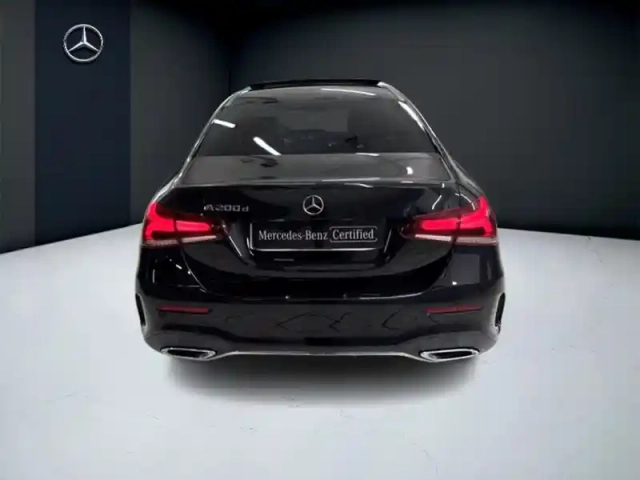 Mercedes Classe A 200 d berline amg line — photo 4