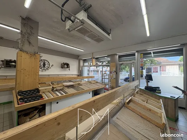 Local commercial 79 m² Valence