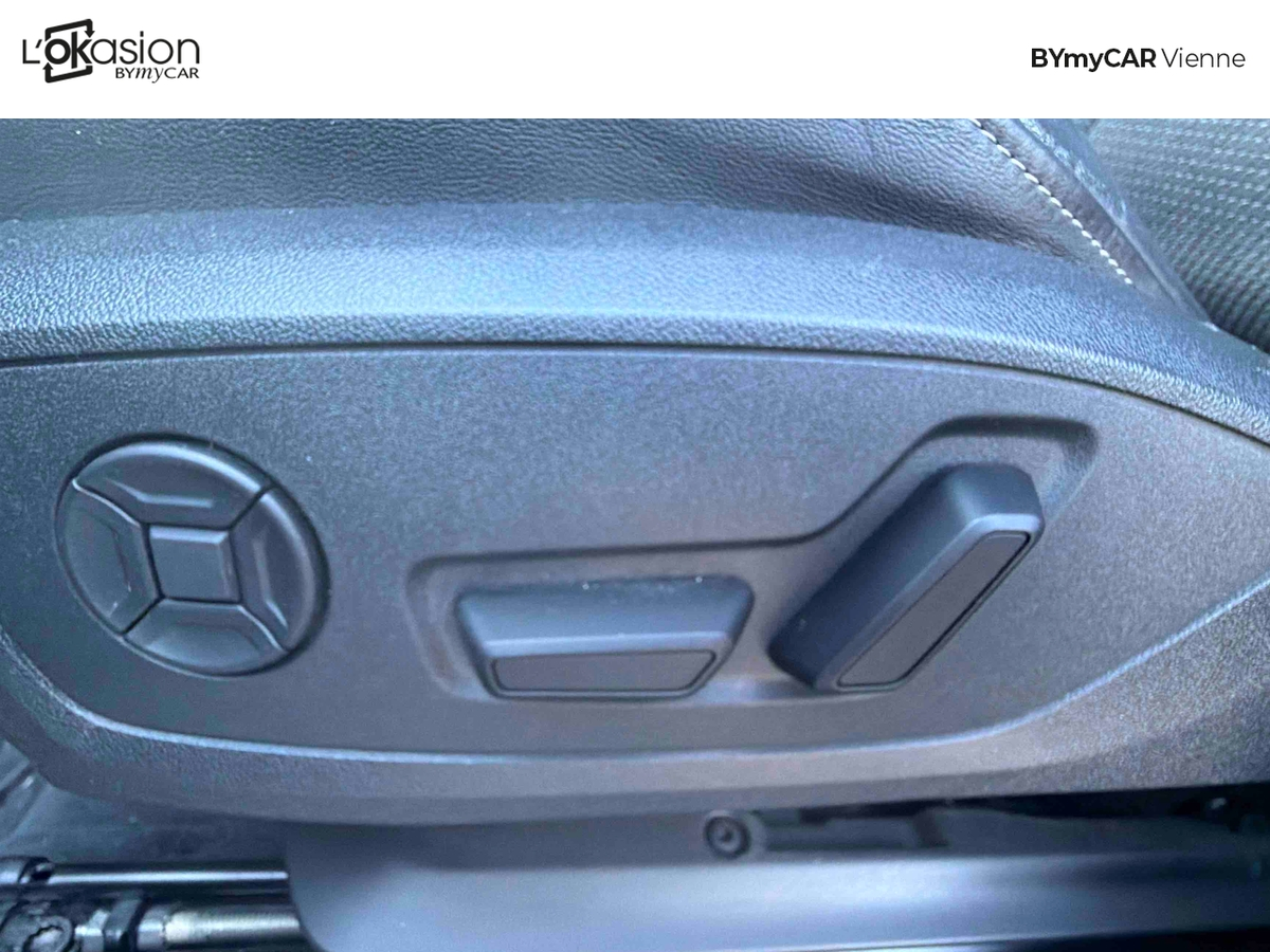 Audi Q3 35 TFSI 150 ch S tronic 7 — photo 23