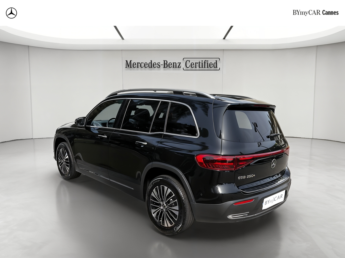 Mercedes EQB 250+ — photo 3