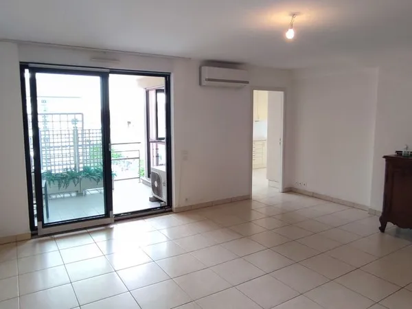 Appartement lumineux et charmant de 97 m² - Rue Nationale - Copropriété RESIDENCE CENTRAL PARK - Pro